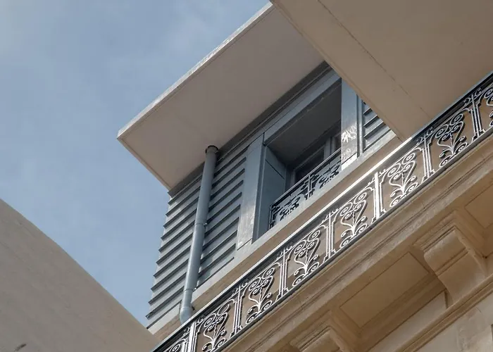 Hôtel C2